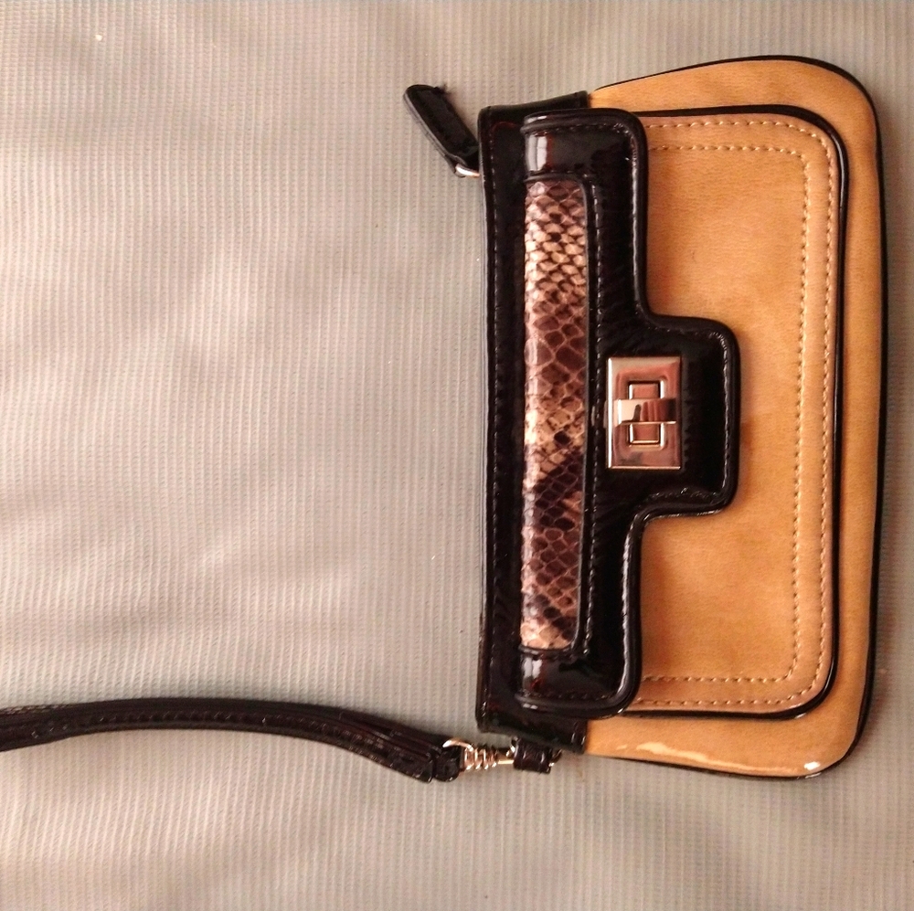 Poppie Jones womens handbag new